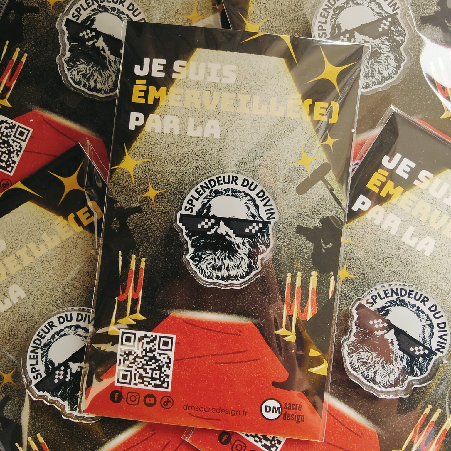 Pin's Catholique Splendeur du Divin sur www.dmsacredesign.fr